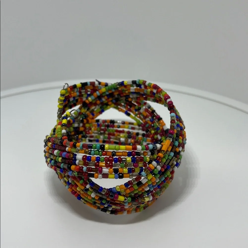 Colorful Beaded Bracelet - Picture 2 of 3